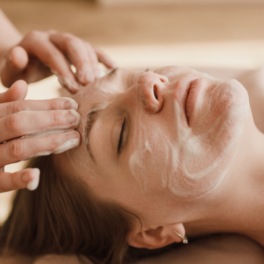 Deluxe European Facial